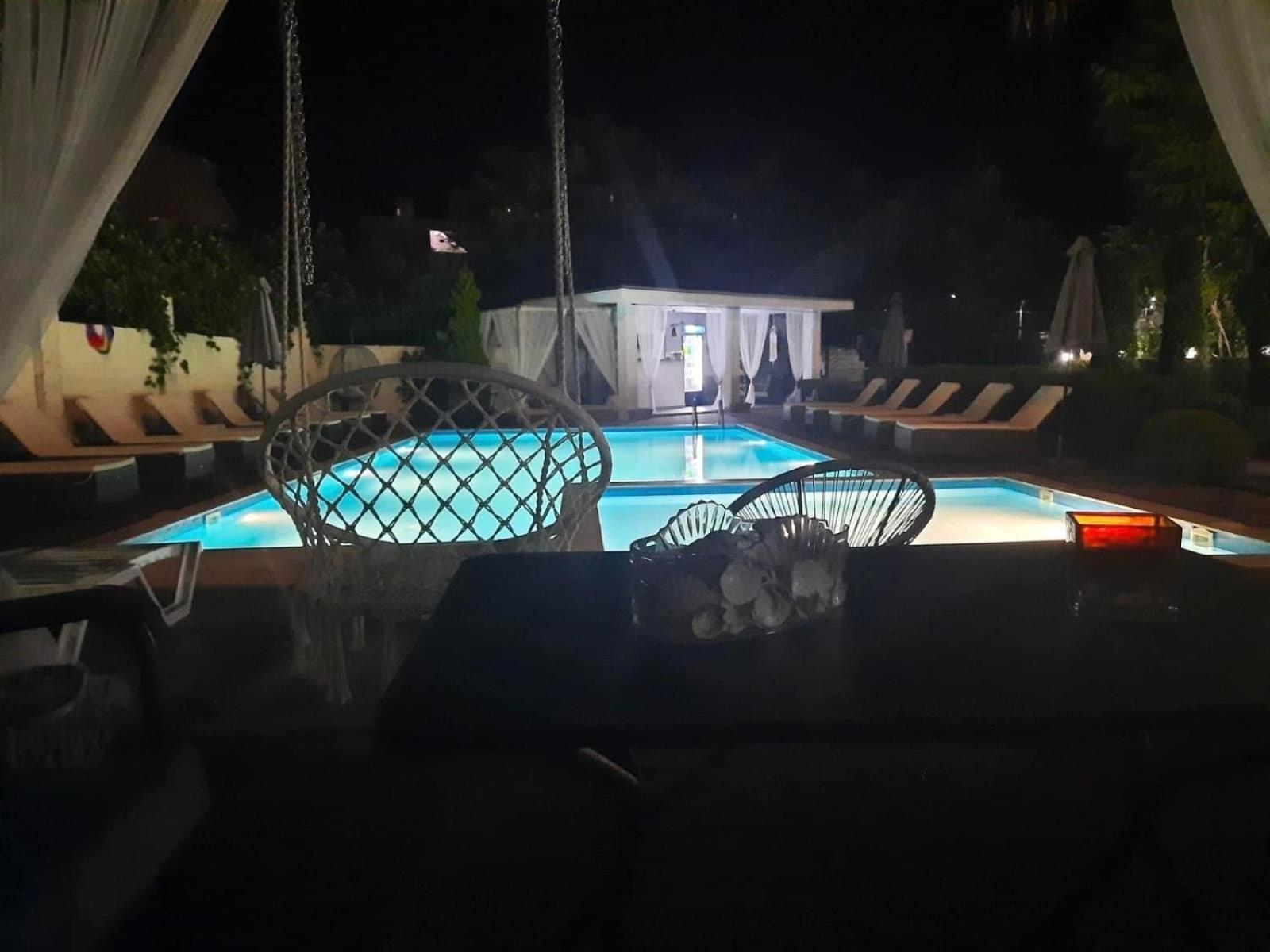 New House Kobuleti Hotel Buitenkant foto