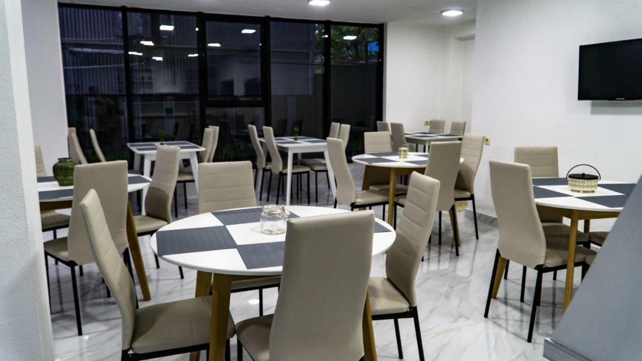 New House Kobuleti Hotel Buitenkant foto