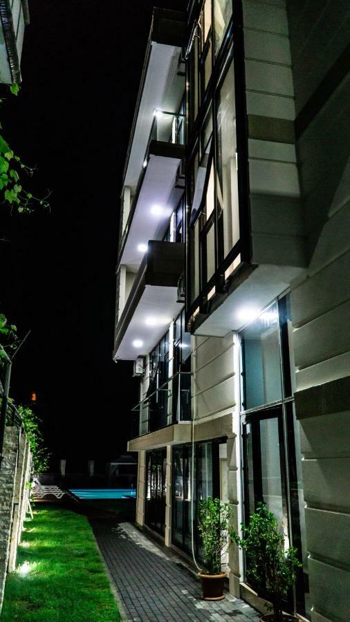 New House Kobuleti Hotel Buitenkant foto