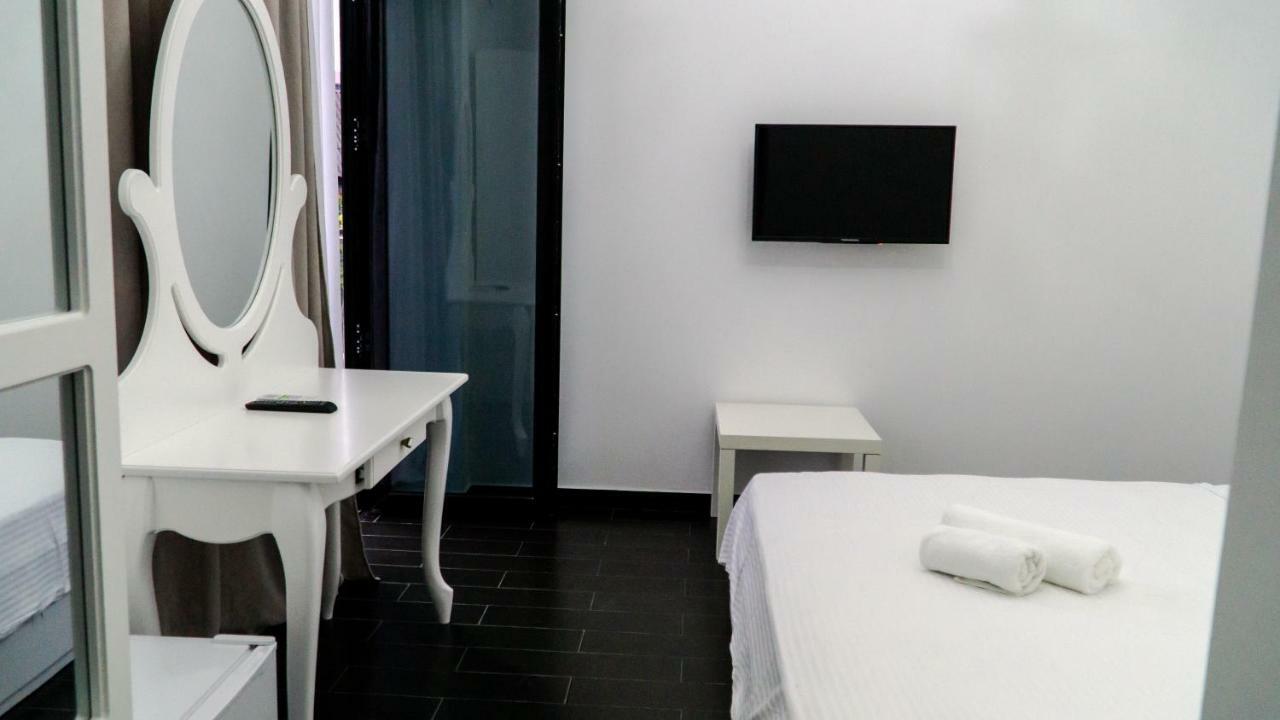 New House Kobuleti Hotel Buitenkant foto
